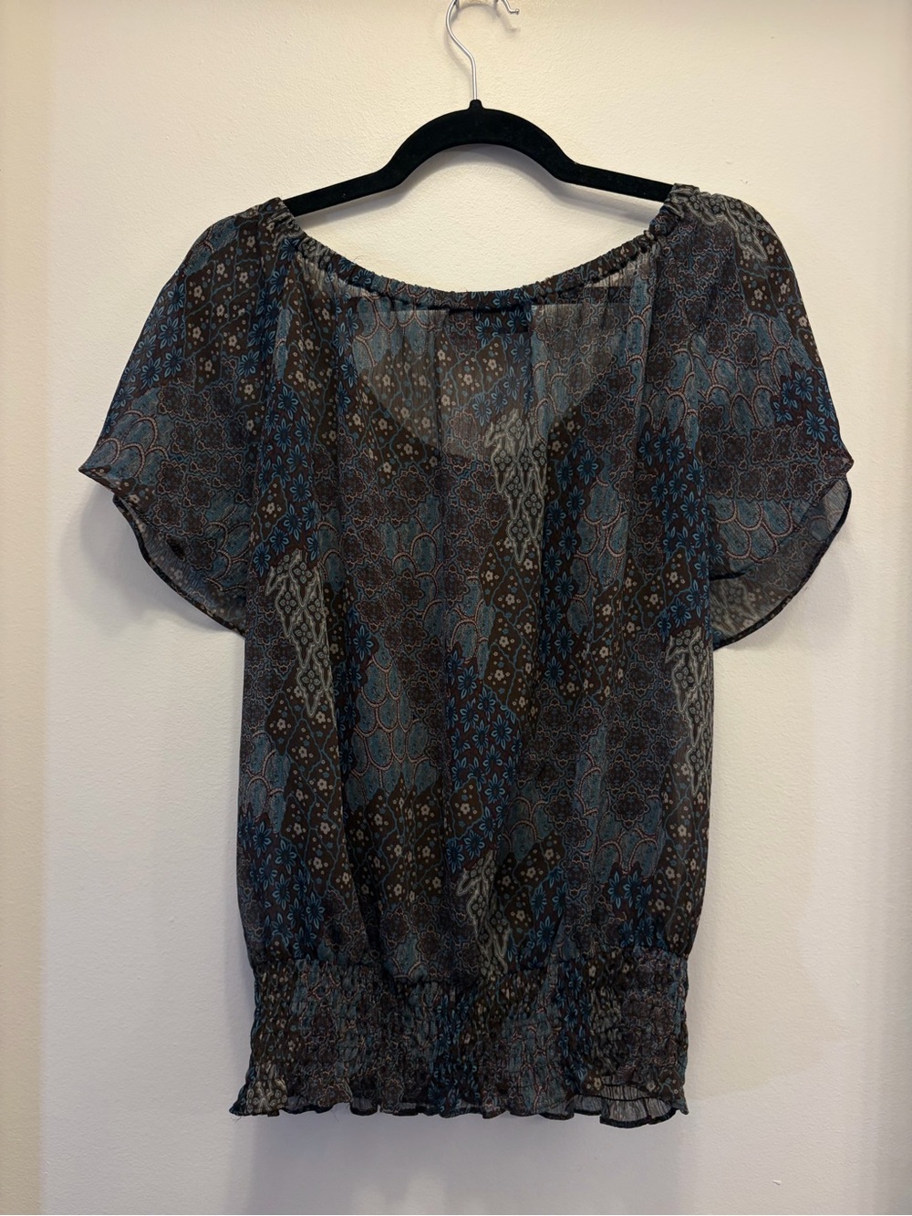 Paisley Sheer Blouse Womens Petite M Flutter Sleeve Smocked Hem a.n.a. - Picture 3 of 11